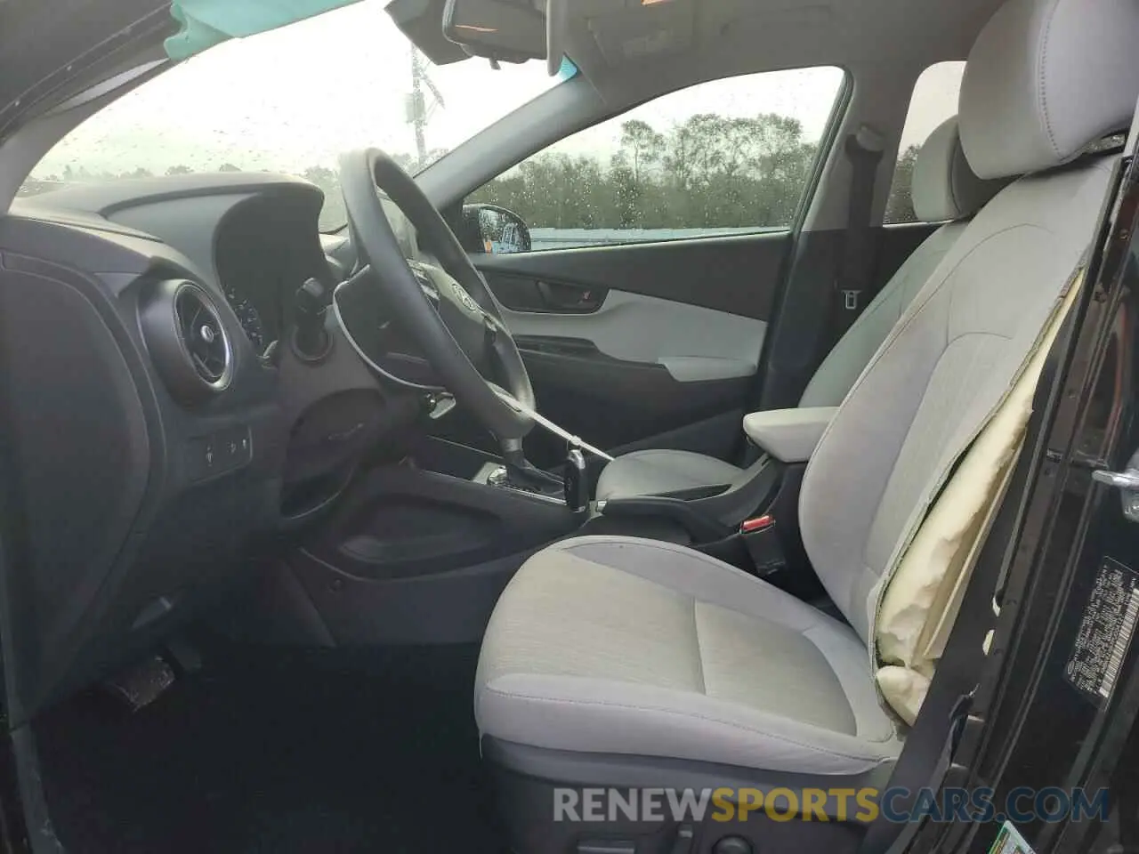 7 Photograph of a damaged car KM8K62AB7PU004127 HYUNDAI KONA 2023