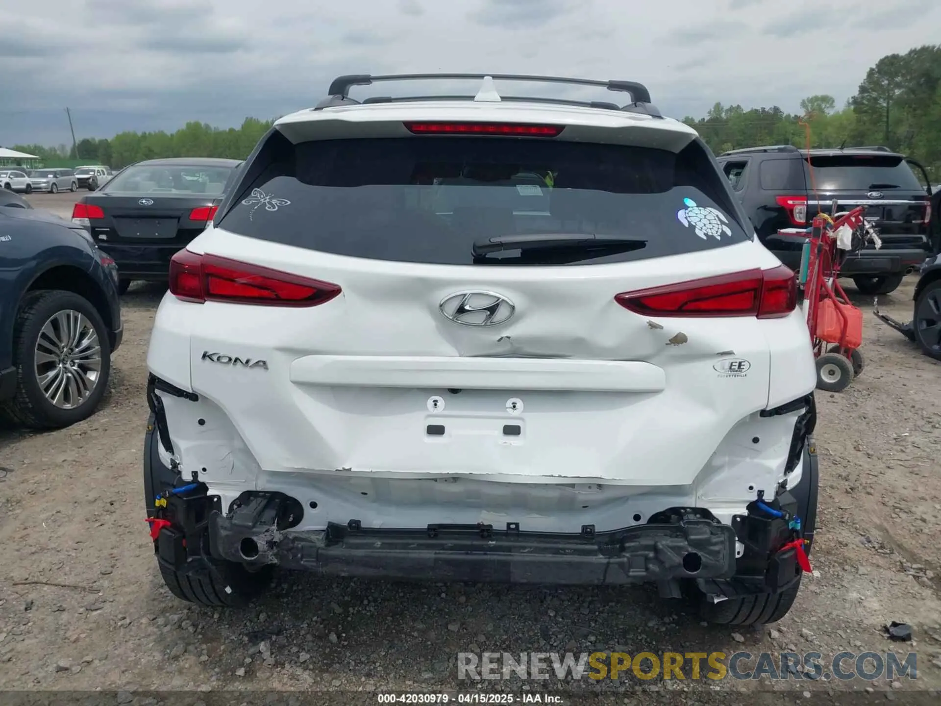16 Photograph of a damaged car KM8K62AB9PU041695 HYUNDAI KONA 2023