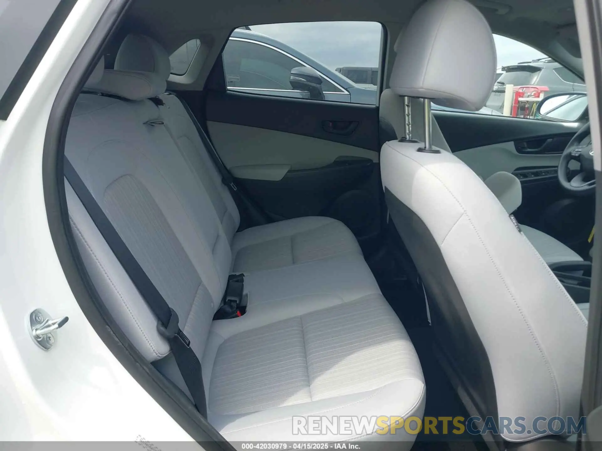 8 Photograph of a damaged car KM8K62AB9PU041695 HYUNDAI KONA 2023