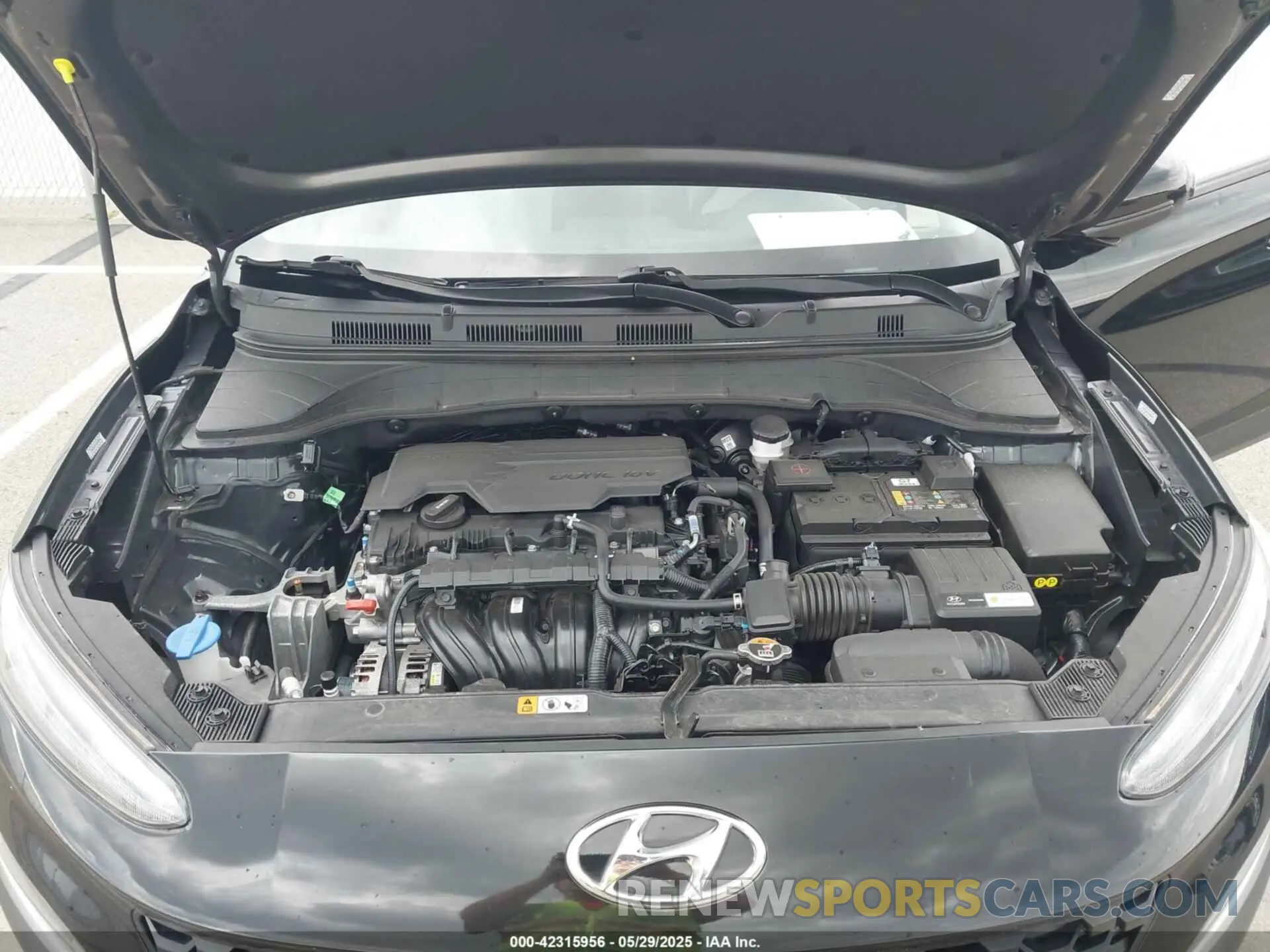 10 Photograph of a damaged car KM8K62ABXPU055895 HYUNDAI KONA 2023
