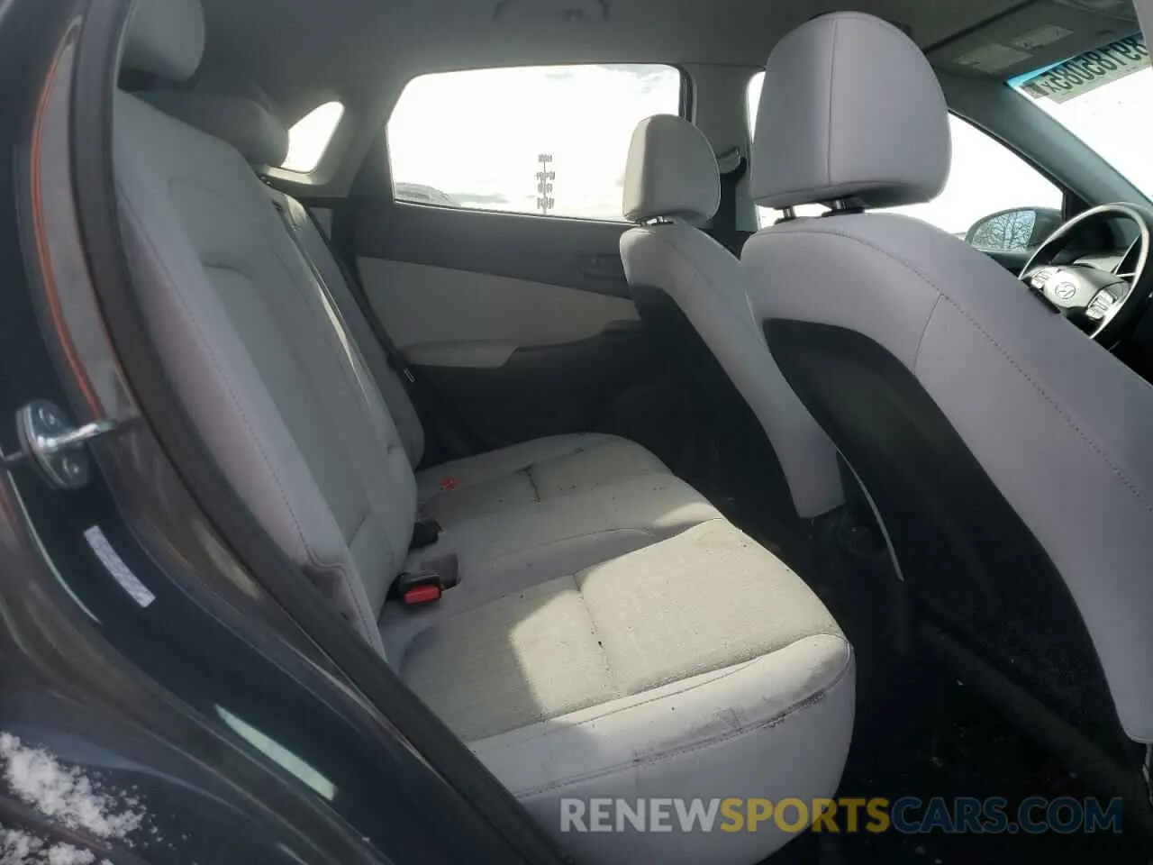 10 Photograph of a damaged car KM8K6CAB0PU000300 HYUNDAI KONA 2023