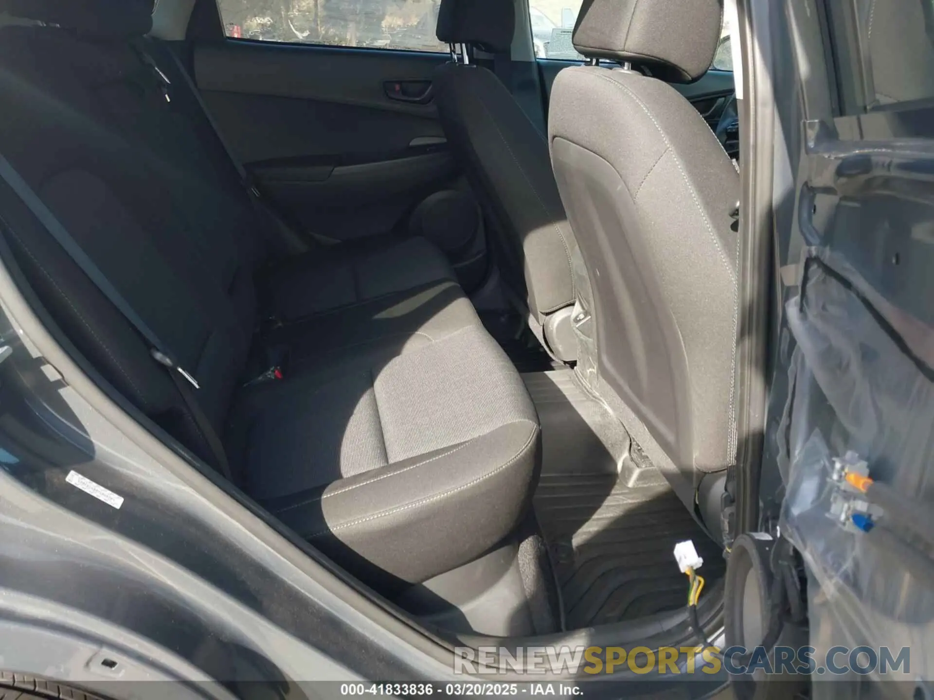 8 Photograph of a damaged car KM8K6CAB0PU060304 HYUNDAI KONA 2023