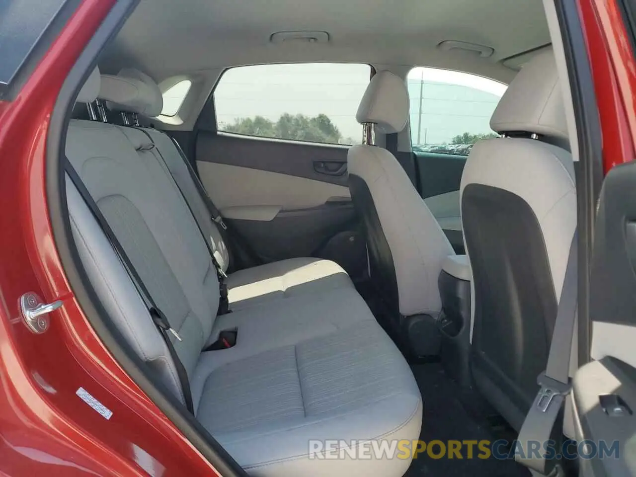 10 Photograph of a damaged car KM8K6CAB2PU933437 HYUNDAI KONA 2023