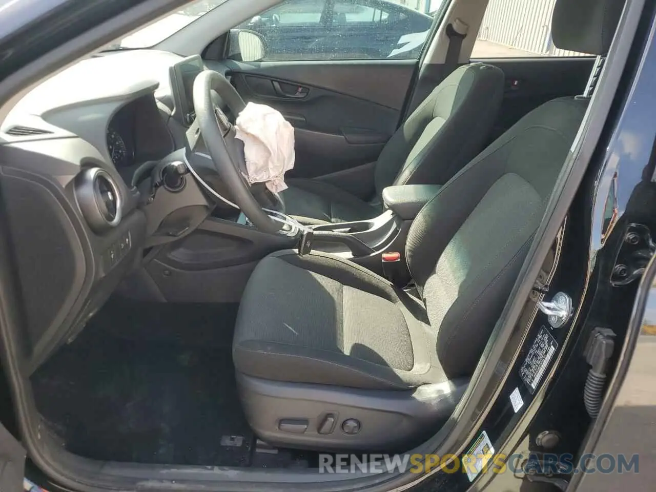 7 Photograph of a damaged car KM8K6CAB3PU053721 HYUNDAI KONA 2023