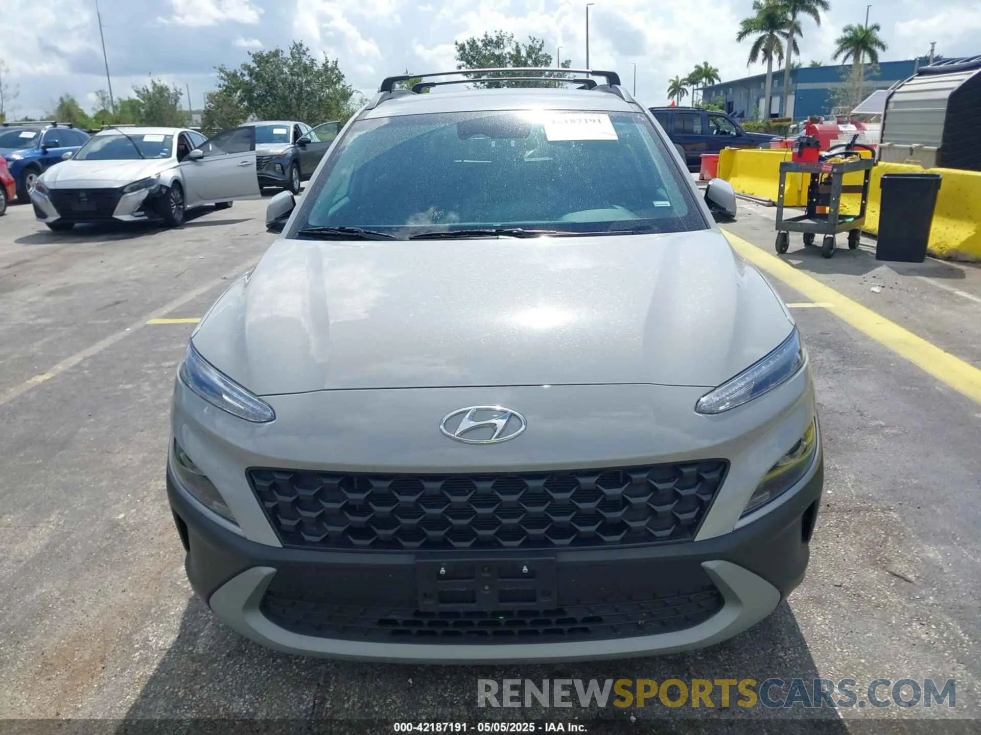 12 Photograph of a damaged car KM8K6CAB3PU062015 HYUNDAI KONA 2023