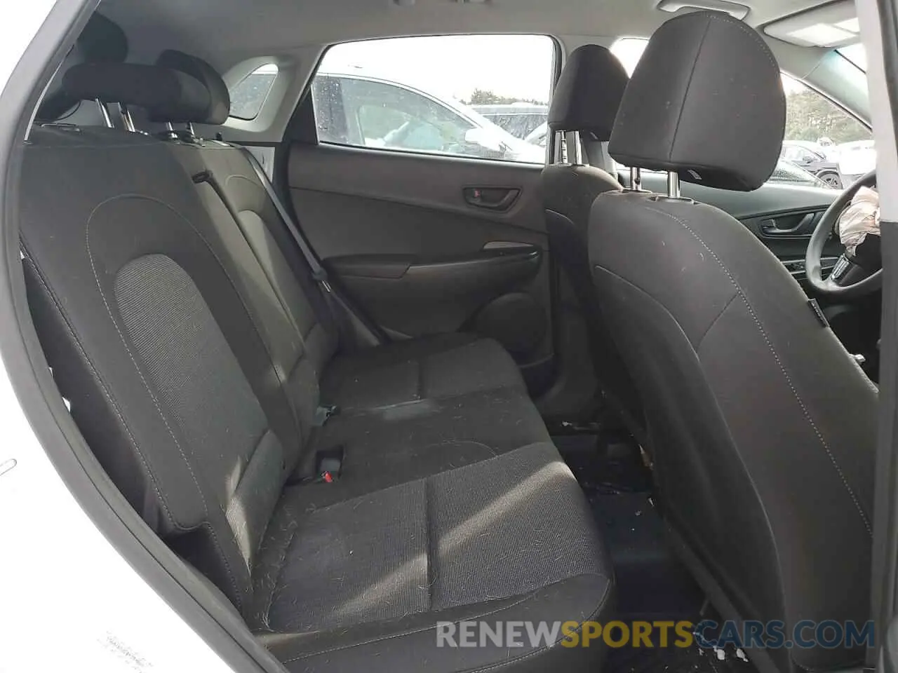 10 Photograph of a damaged car KM8K6CAB3PU970951 HYUNDAI KONA 2023