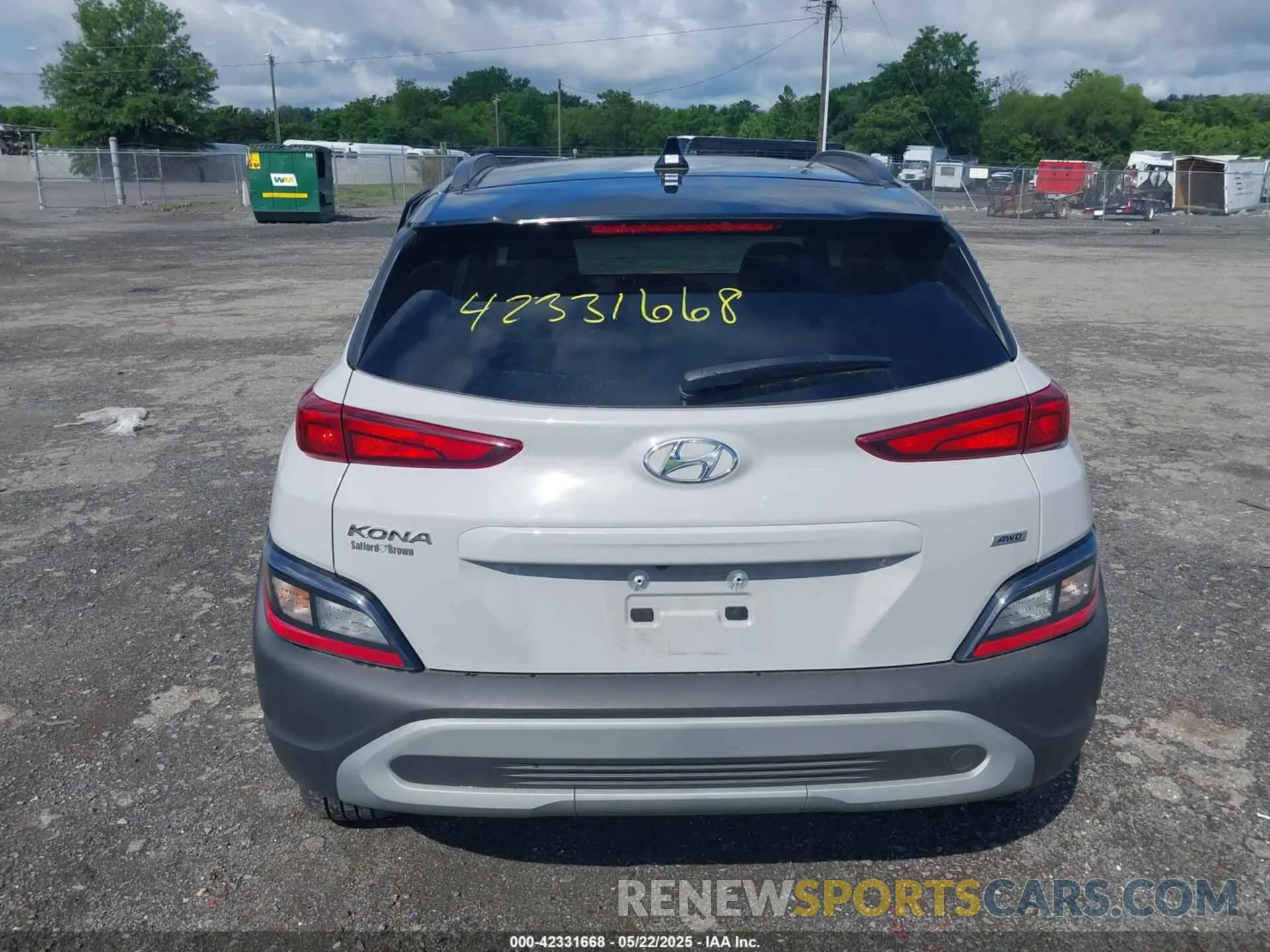 17 Photograph of a damaged car KM8K6CAB3PU993274 HYUNDAI KONA 2023