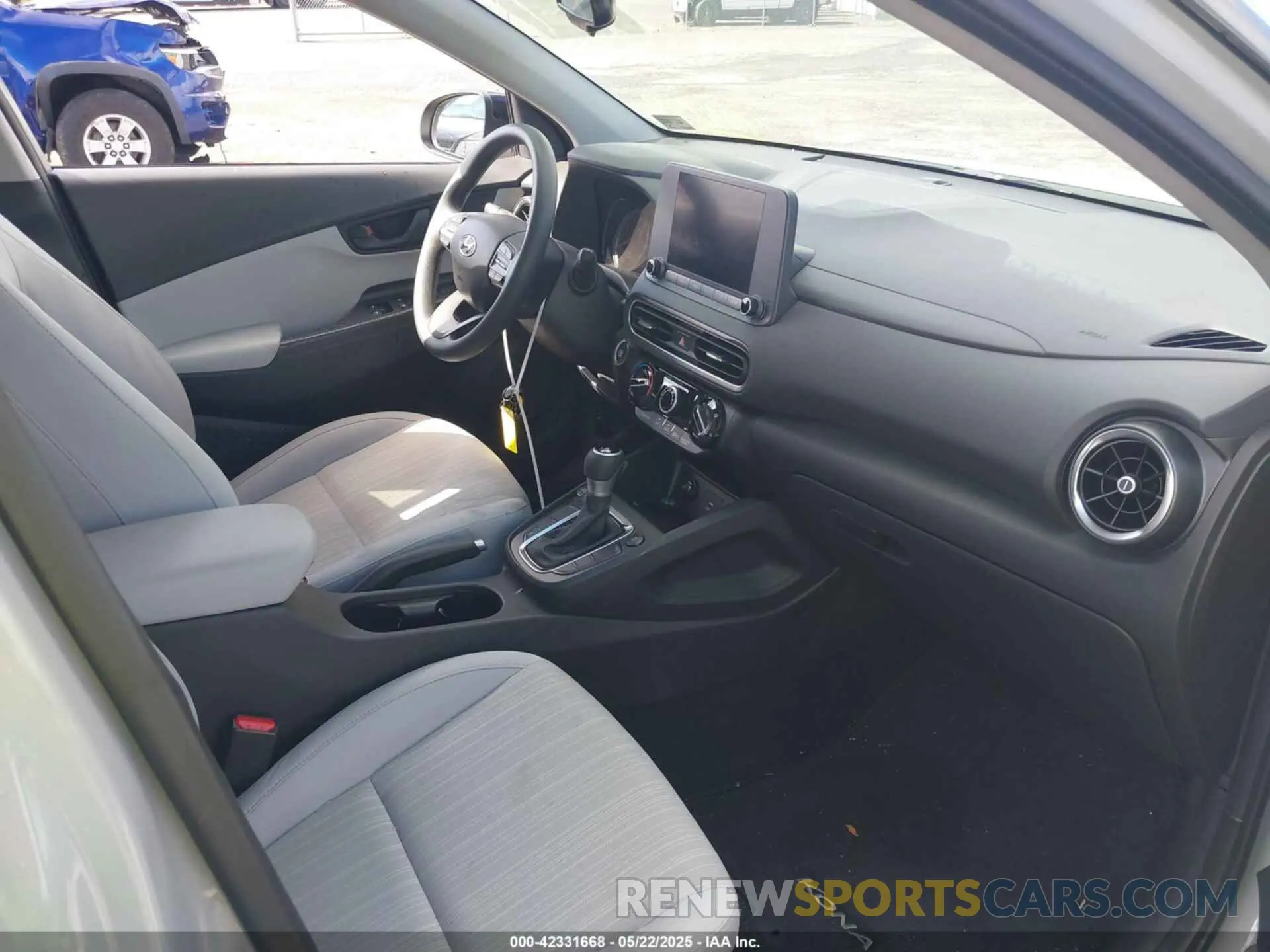 5 Photograph of a damaged car KM8K6CAB3PU993274 HYUNDAI KONA 2023