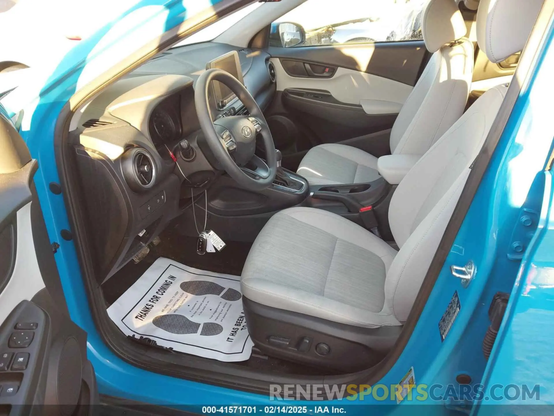 5 Photograph of a damaged car KM8K6CAB4PU984549 HYUNDAI KONA 2023