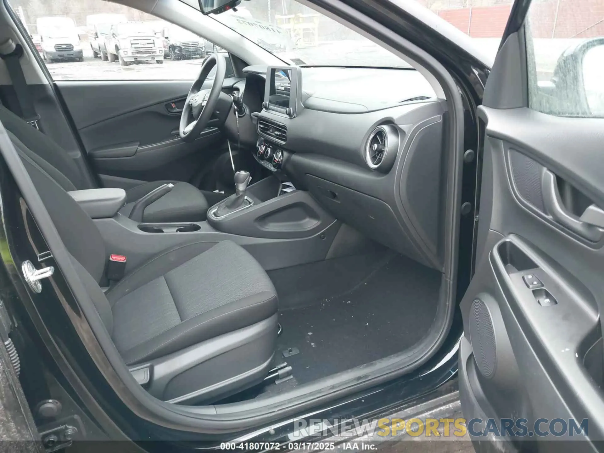 5 Photograph of a damaged car KM8K6CAB5PU941273 HYUNDAI KONA 2023