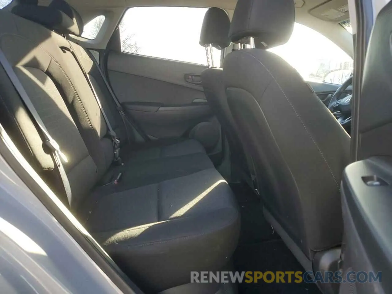 11 Photograph of a damaged car KM8K6CAB8PU043170 HYUNDAI KONA 2023