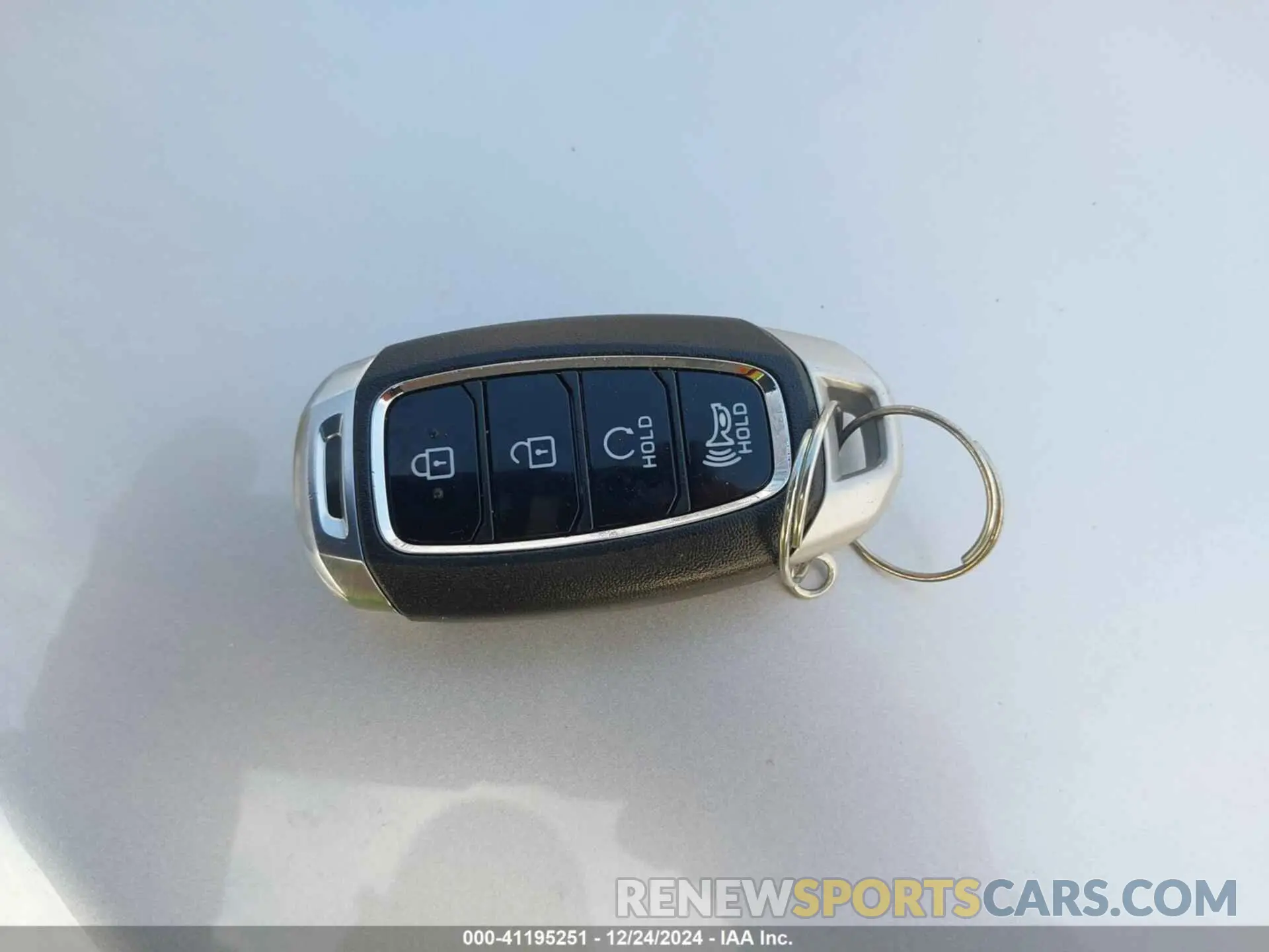 11 Photograph of a damaged car KM8K6CAB8PU051656 HYUNDAI KONA 2023