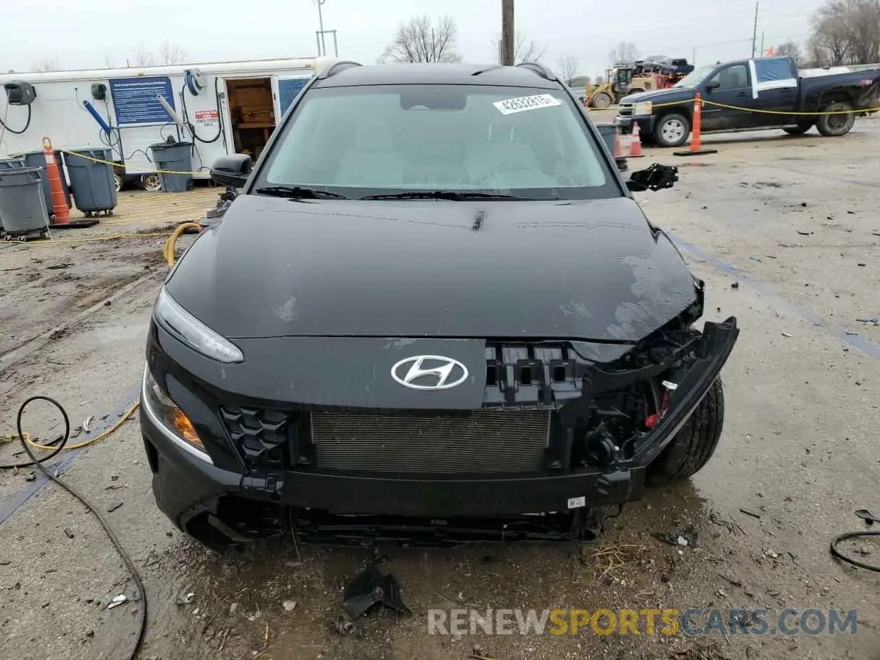 5 Photograph of a damaged car KM8K6CAB9PU938554 HYUNDAI KONA 2023