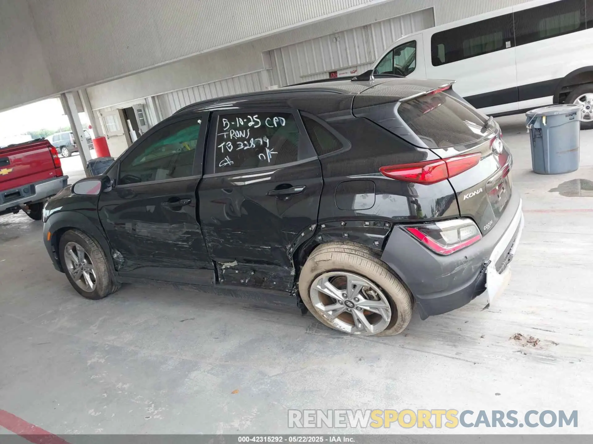 13 Photograph of a damaged car KM8K6CABXPU055868 HYUNDAI KONA 2023