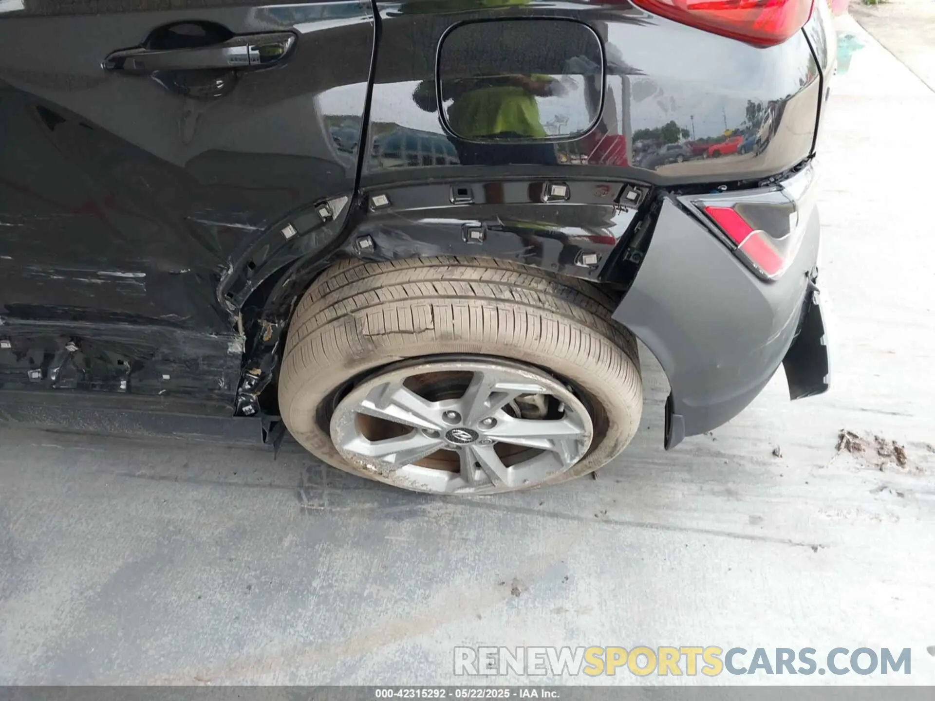 6 Photograph of a damaged car KM8K6CABXPU055868 HYUNDAI KONA 2023