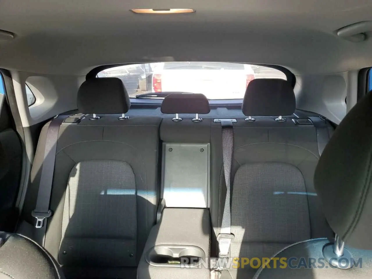 10 Photograph of a damaged car KM8K6CABXPU934819 HYUNDAI KONA 2023