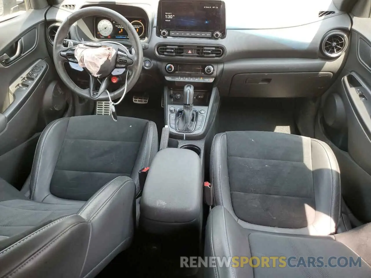 8 Photograph of a damaged car KM8KH3AC6PU008064 HYUNDAI KONA 2023