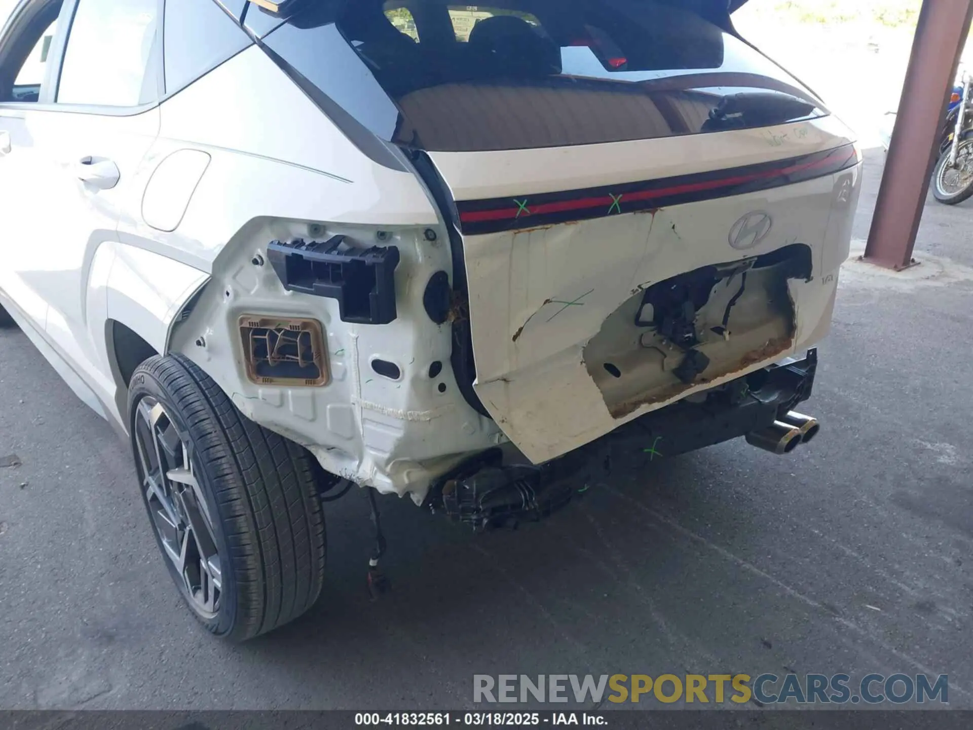 17 Photograph of a damaged car KM8HA3A38RU168402 HYUNDAI KONA 2024