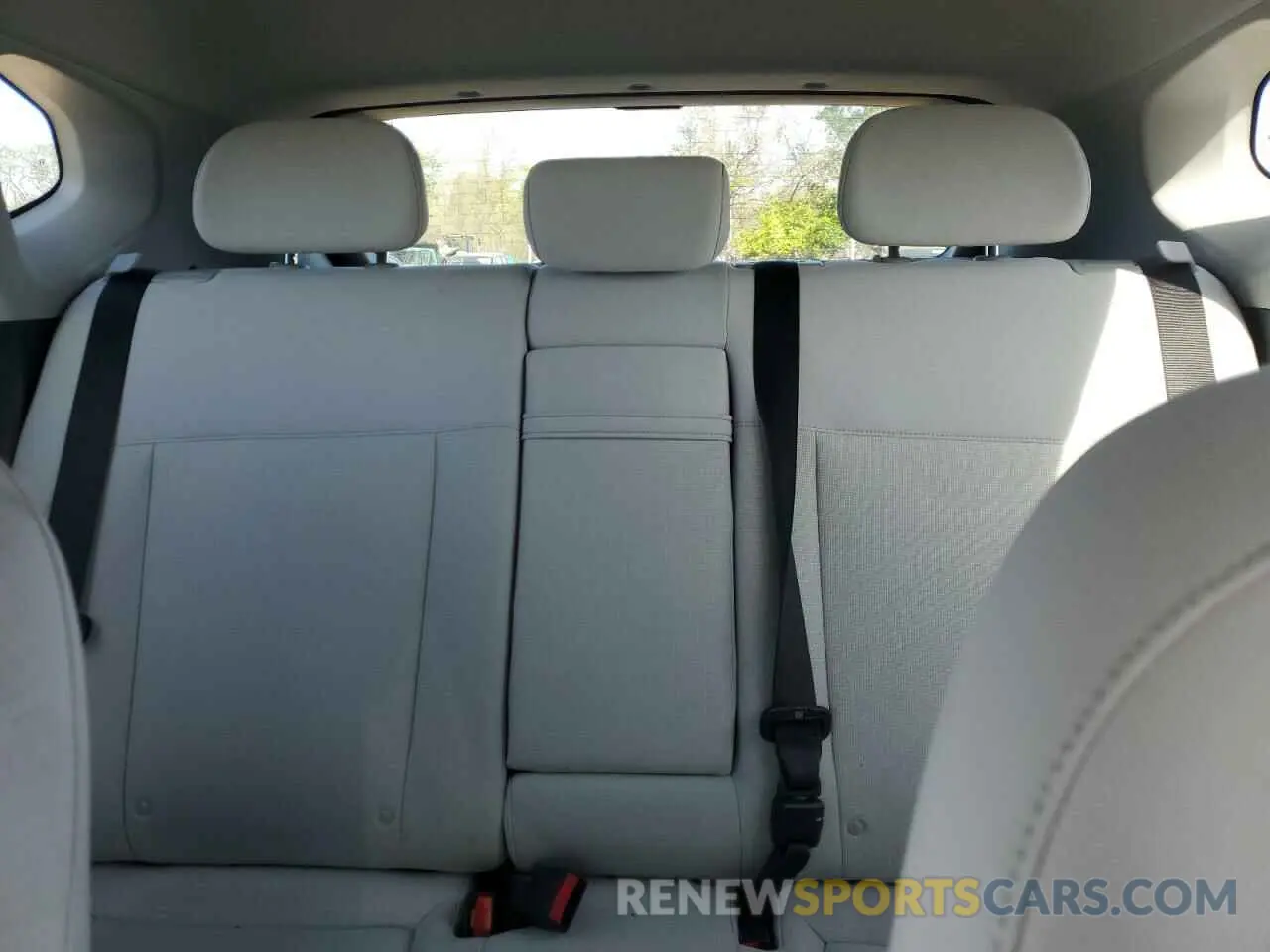 10 Photograph of a damaged car KM8HA3AB0RU087482 HYUNDAI KONA 2024