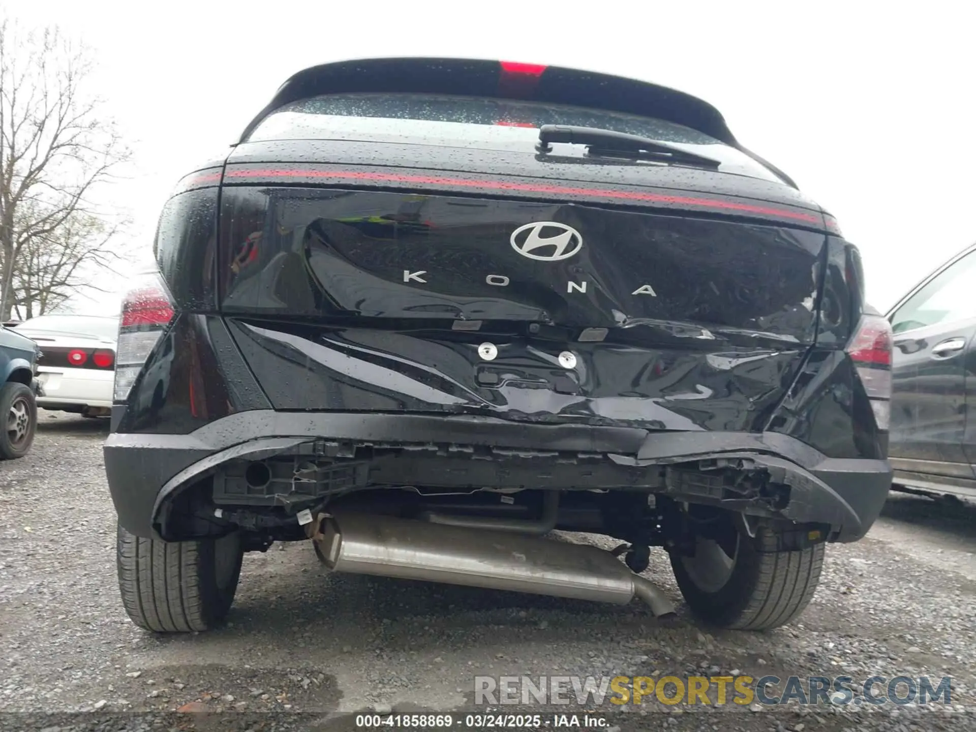 17 Photograph of a damaged car KM8HA3AB2RU184876 HYUNDAI KONA 2024