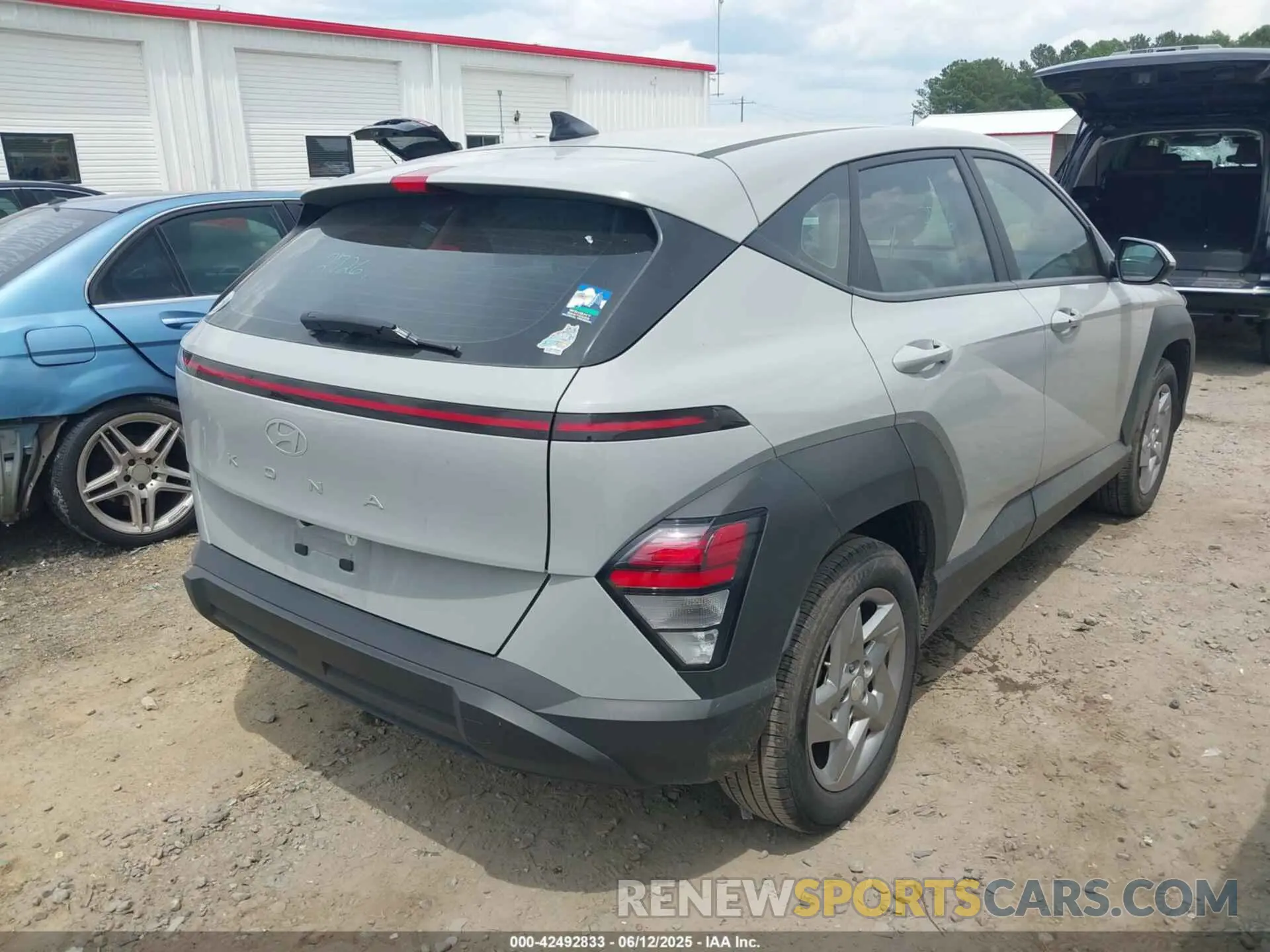 4 Photograph of a damaged car KM8HA3AB4RU129569 HYUNDAI KONA 2024