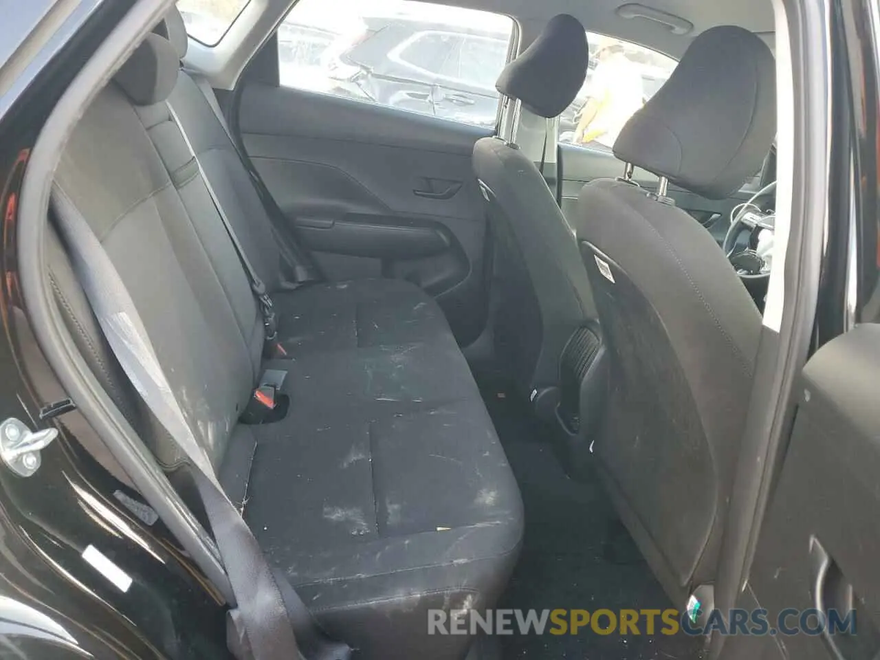 10 Photograph of a damaged car KM8HA3AB5RU040142 HYUNDAI KONA 2024