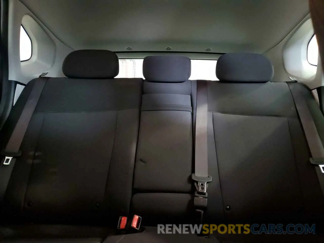 10 Photograph of a damaged car KM8HA3AB5RU099935 HYUNDAI KONA 2024