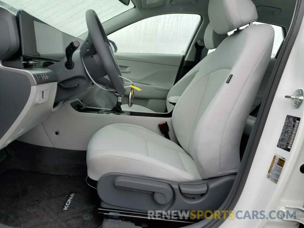 7 Photograph of a damaged car KM8HA3AB7RU184890 HYUNDAI KONA 2024