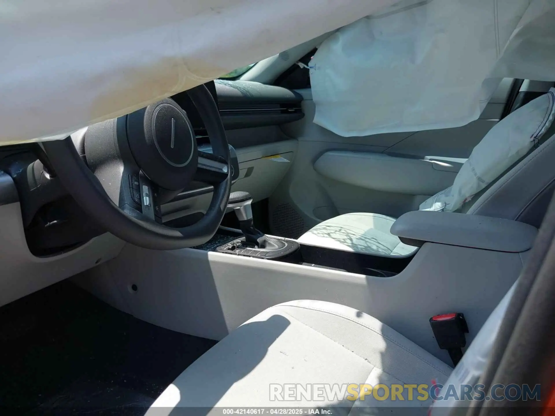 5 Photograph of a damaged car KM8HA3ABXRU069281 HYUNDAI KONA 2024