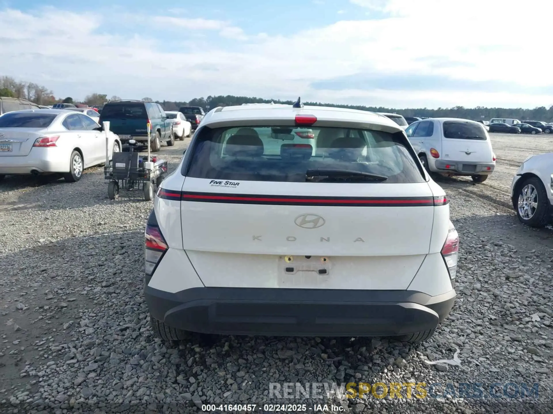 16 Photograph of a damaged car KM8HA3ABXRU112114 HYUNDAI KONA 2024