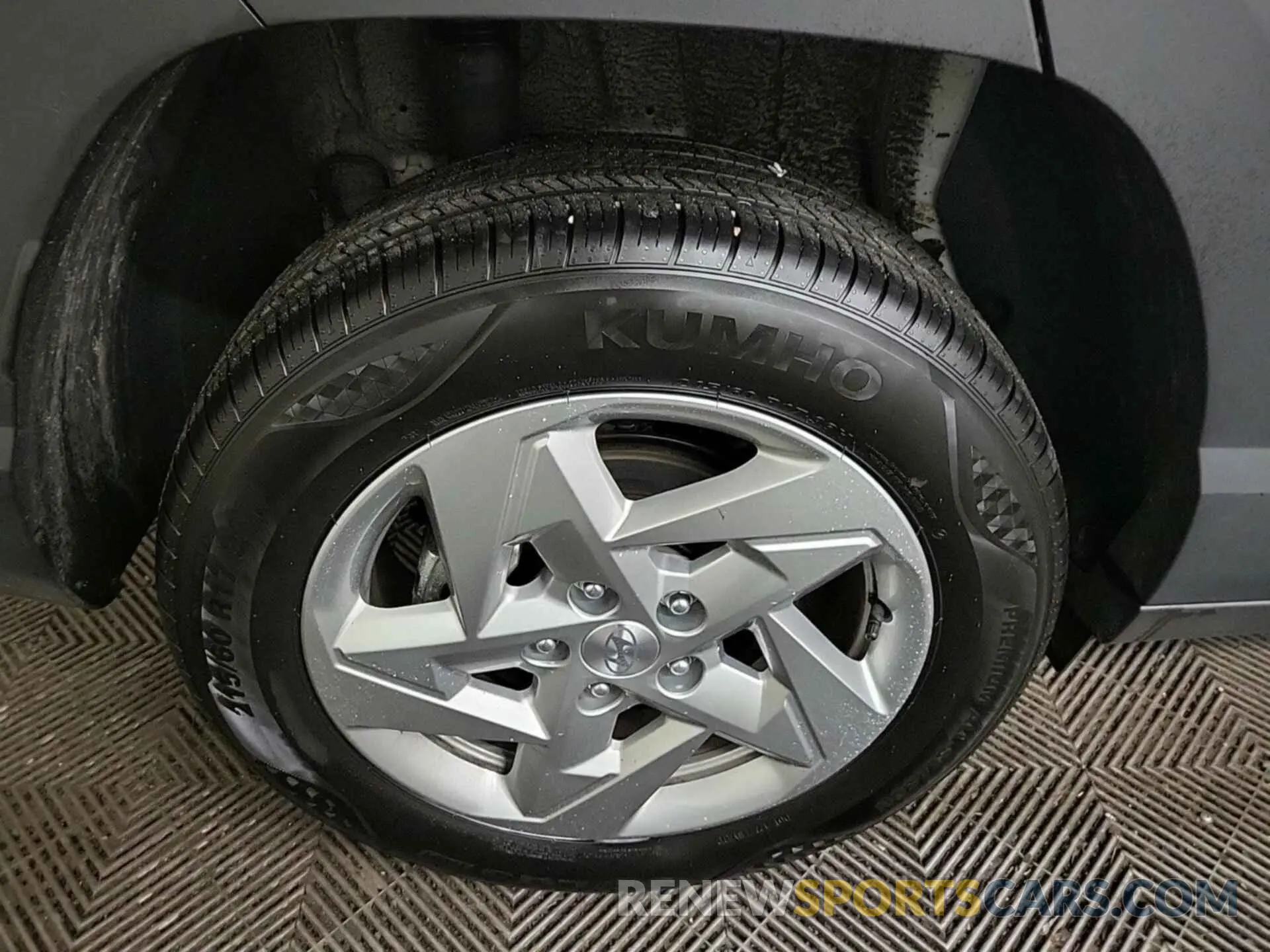 41 Photograph of a damaged car KM8HACAB6RU146258 HYUNDAI KONA 2024