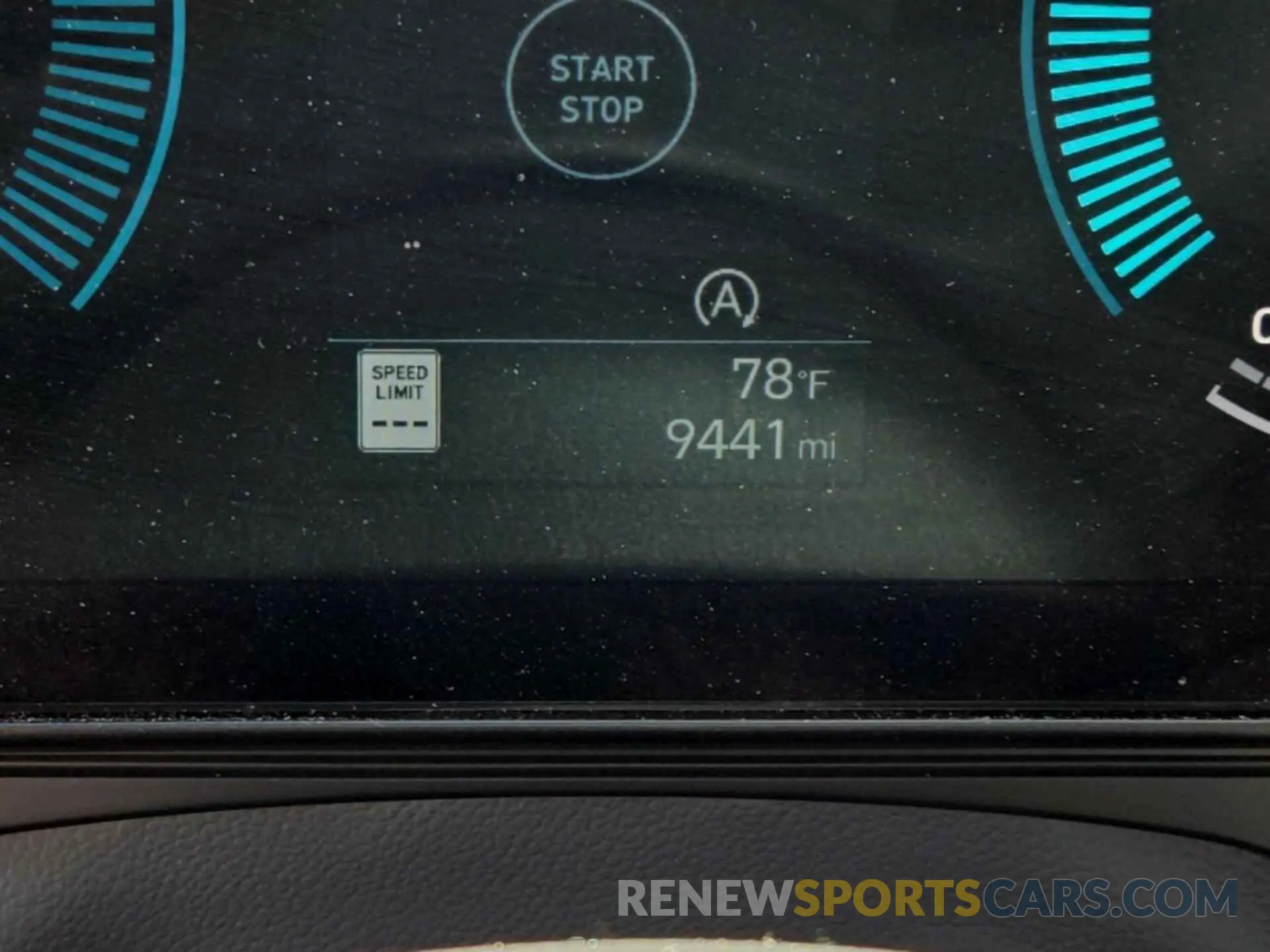 31 Photograph of a damaged car KM8HACAB8RU146312 HYUNDAI KONA 2024