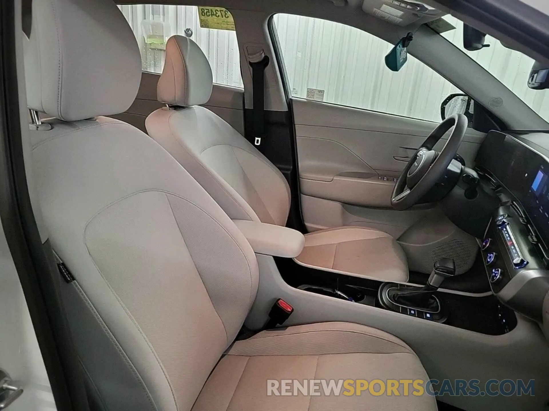 32 Photograph of a damaged car KM8HACAB8RU146312 HYUNDAI KONA 2024