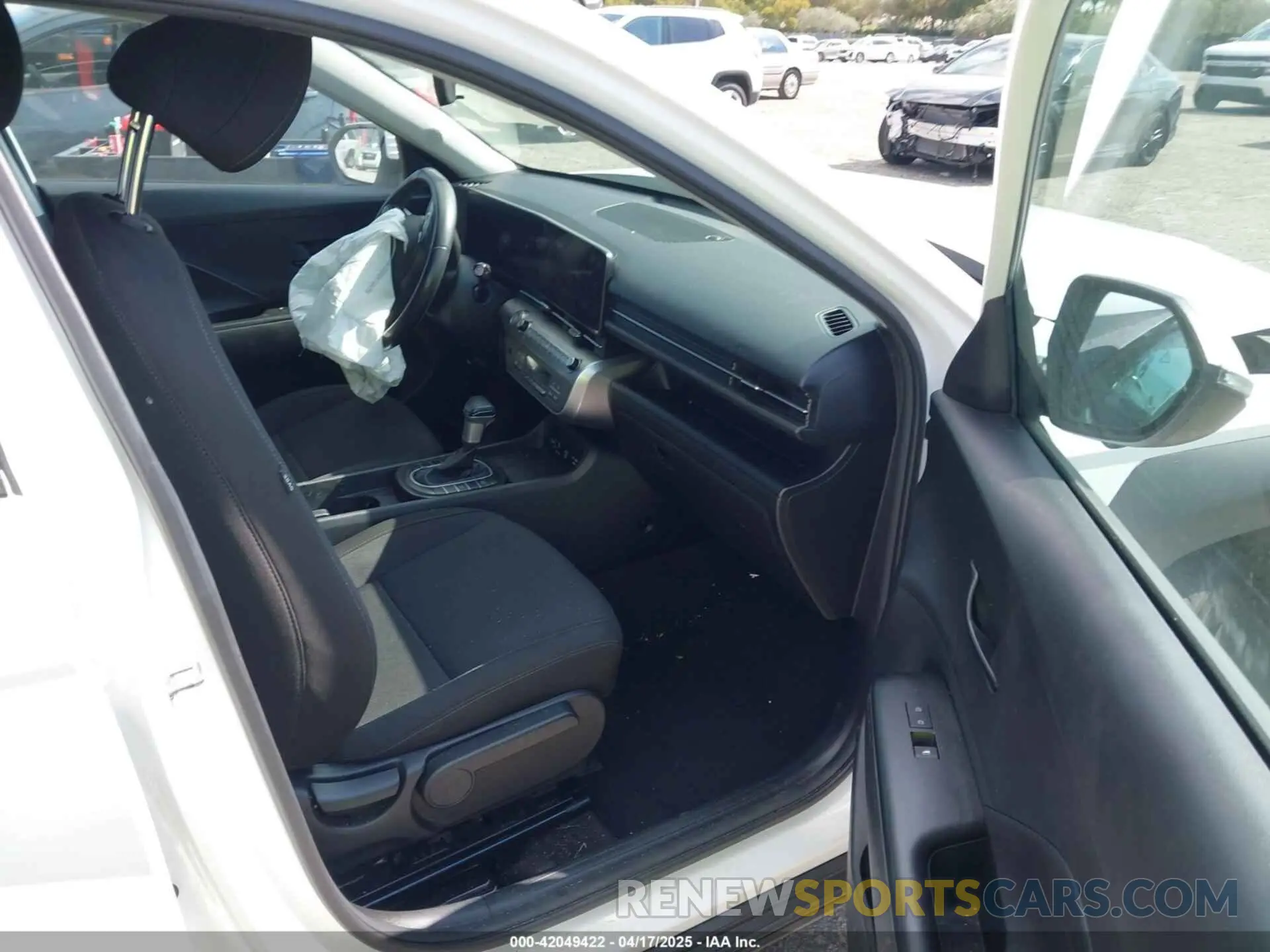 5 Photograph of a damaged car KM8HB3AB0RU109915 HYUNDAI KONA 2024