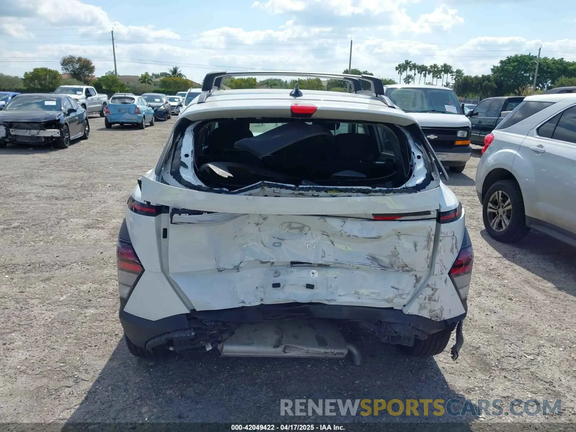 6 Photograph of a damaged car KM8HB3AB0RU109915 HYUNDAI KONA 2024