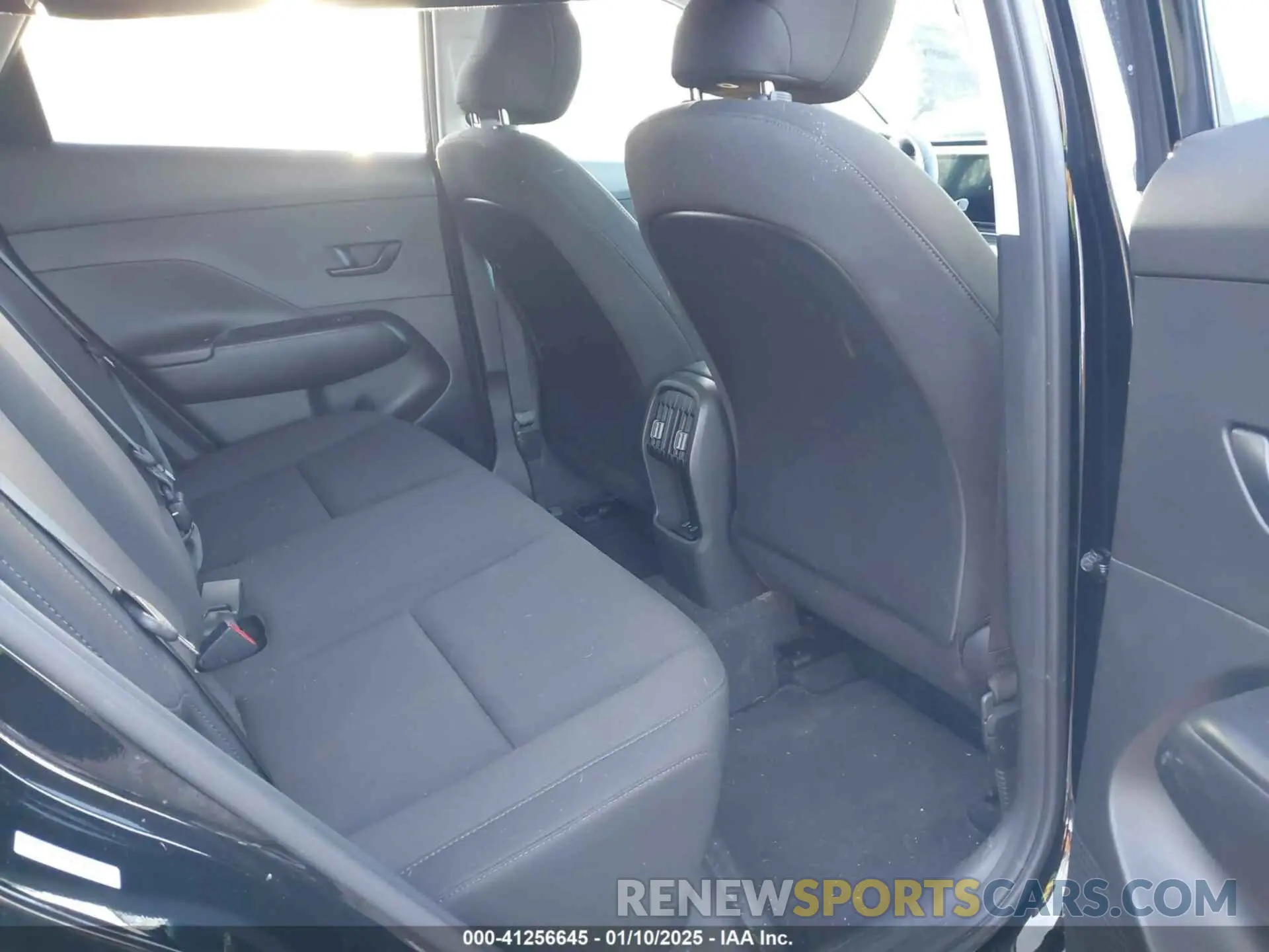 8 Photograph of a damaged car KM8HB3AB2RU065142 HYUNDAI KONA 2024