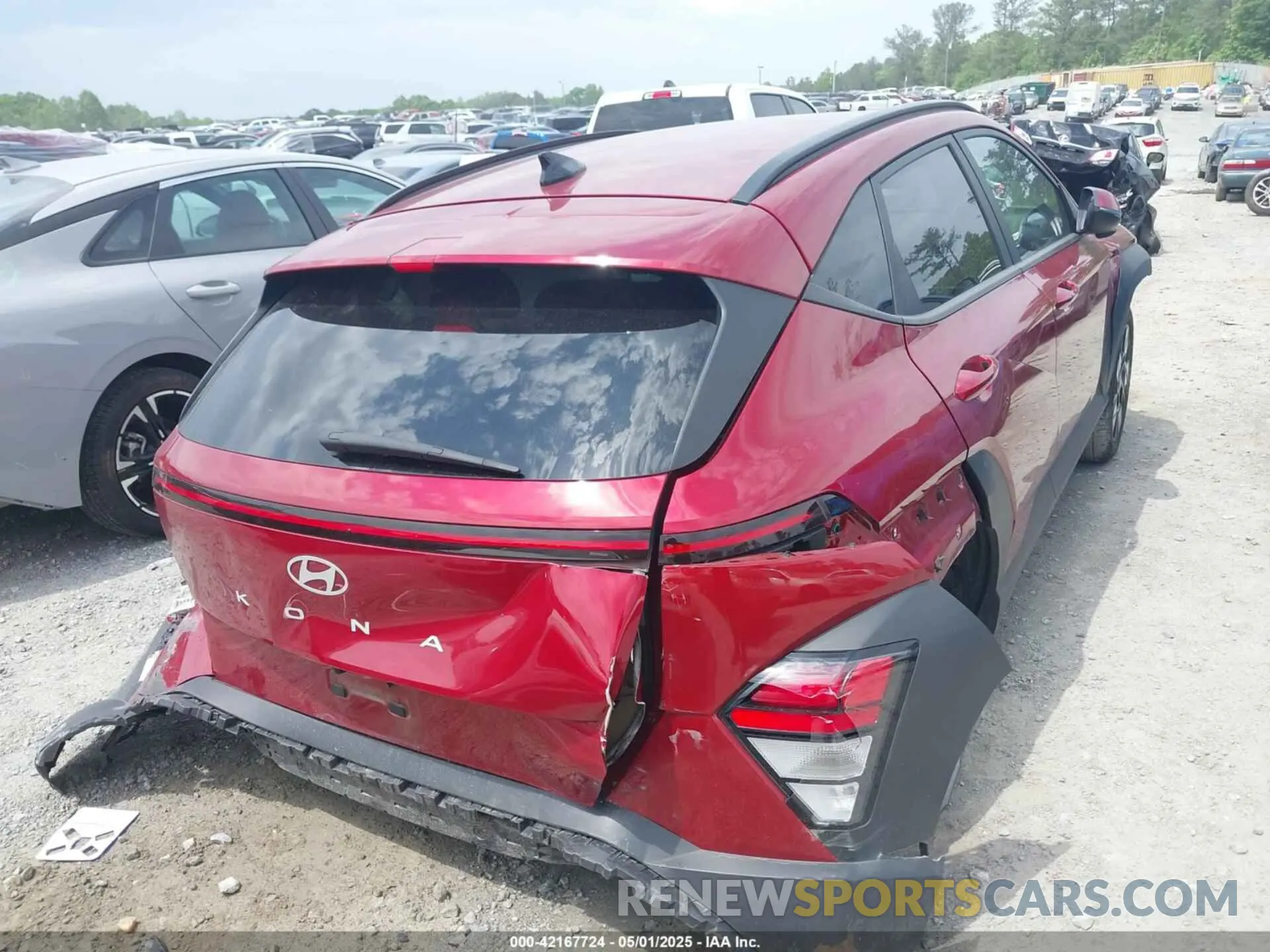 4 Photograph of a damaged car KM8HB3AB2RU080613 HYUNDAI KONA 2024