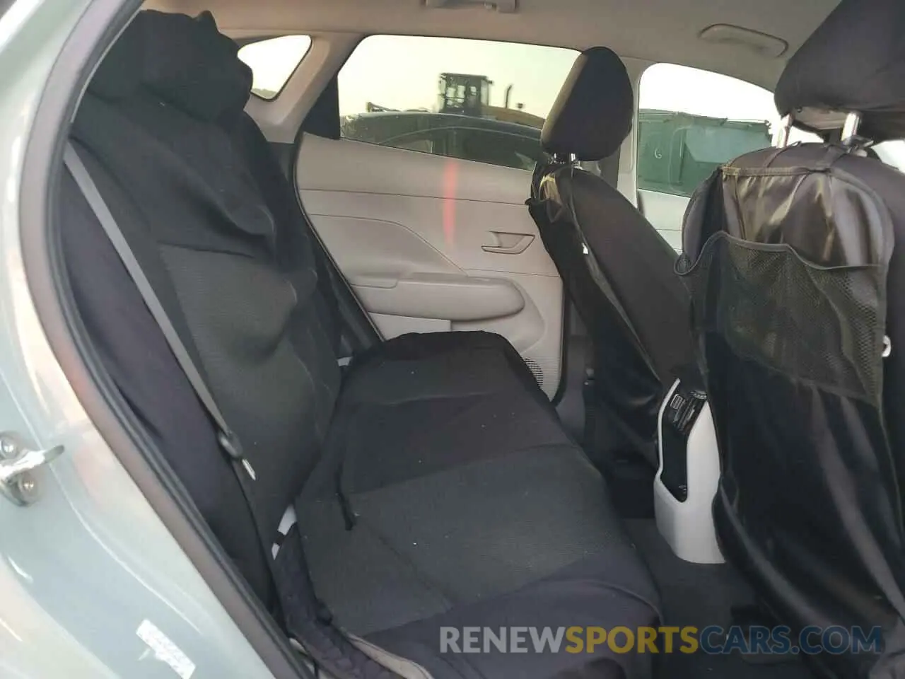 10 Photograph of a damaged car KM8HB3AB3RU096450 HYUNDAI KONA 2024