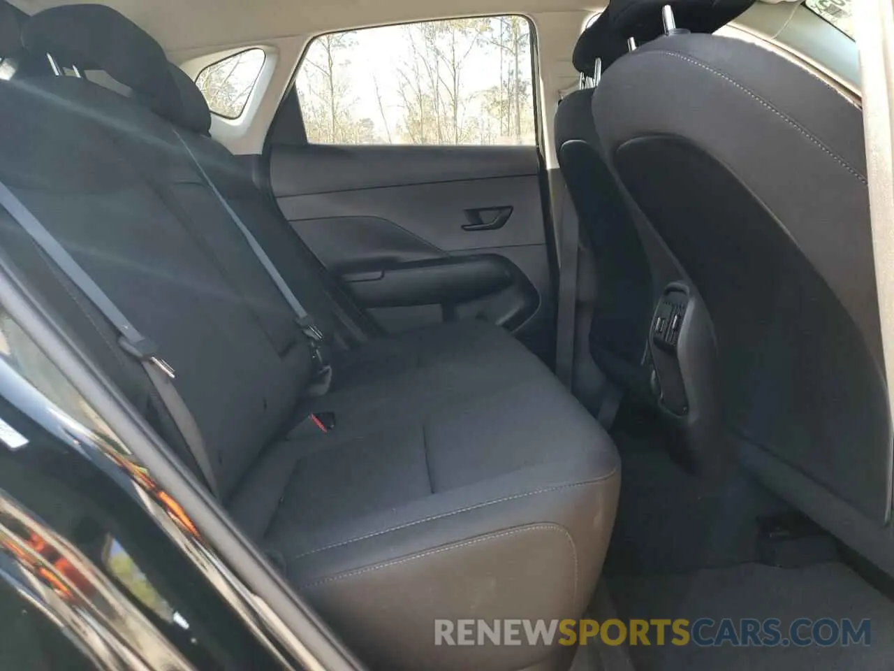 10 Photograph of a damaged car KM8HB3AB3RU100528 HYUNDAI KONA 2024