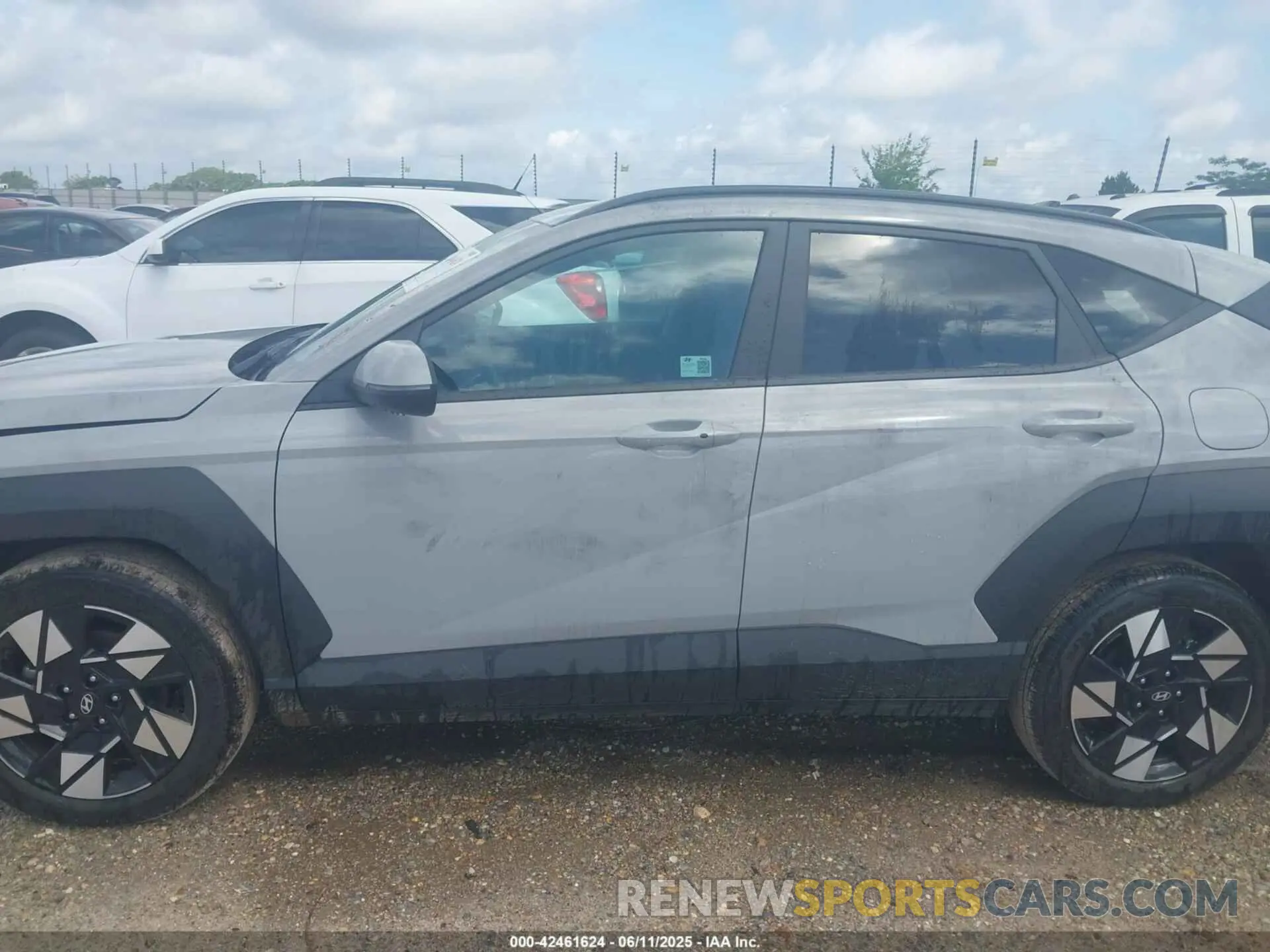 14 Photograph of a damaged car KM8HB3AB3RU168294 HYUNDAI KONA 2024