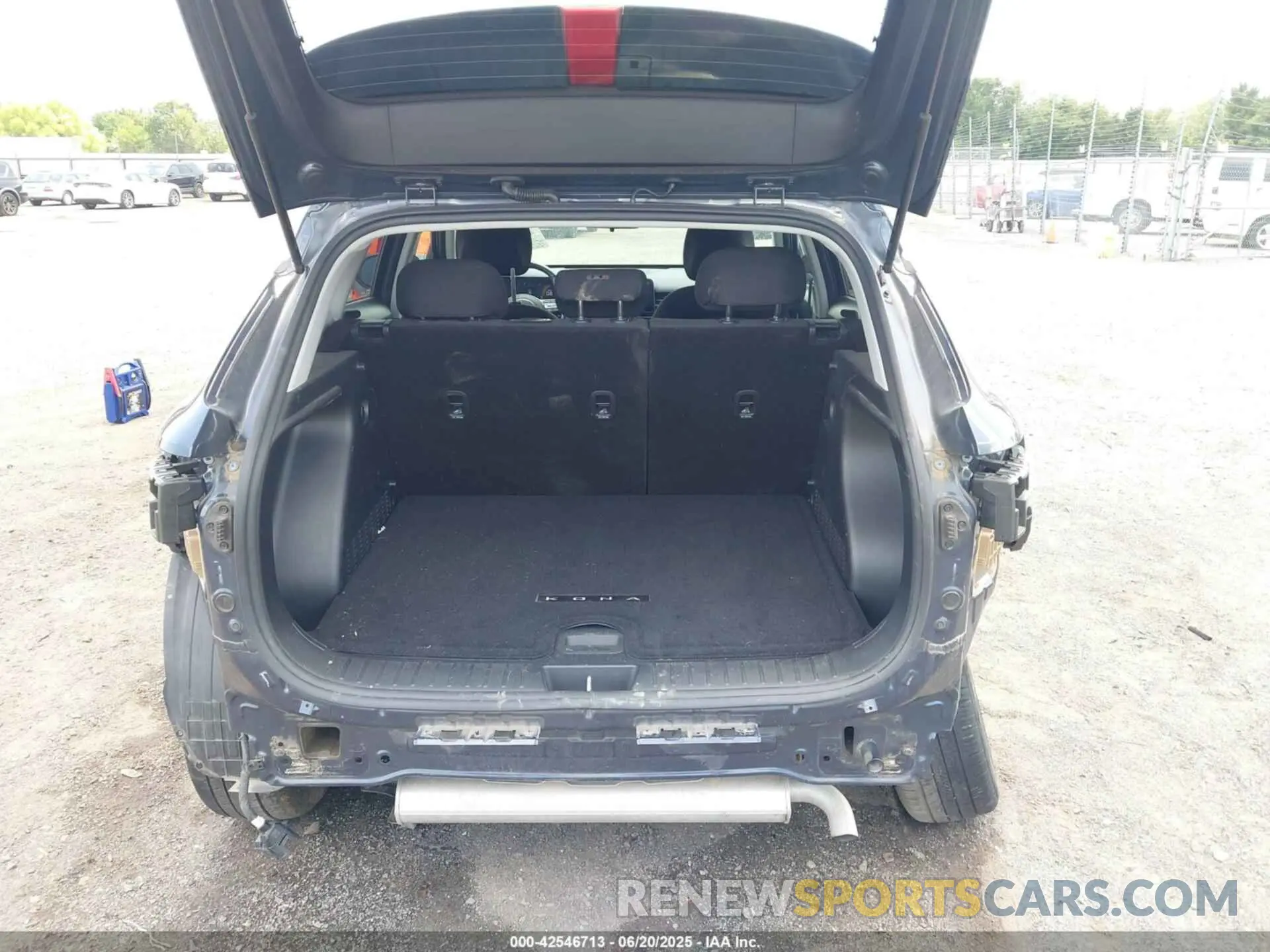 18 Photograph of a damaged car KM8HB3AB4RU084792 HYUNDAI KONA 2024