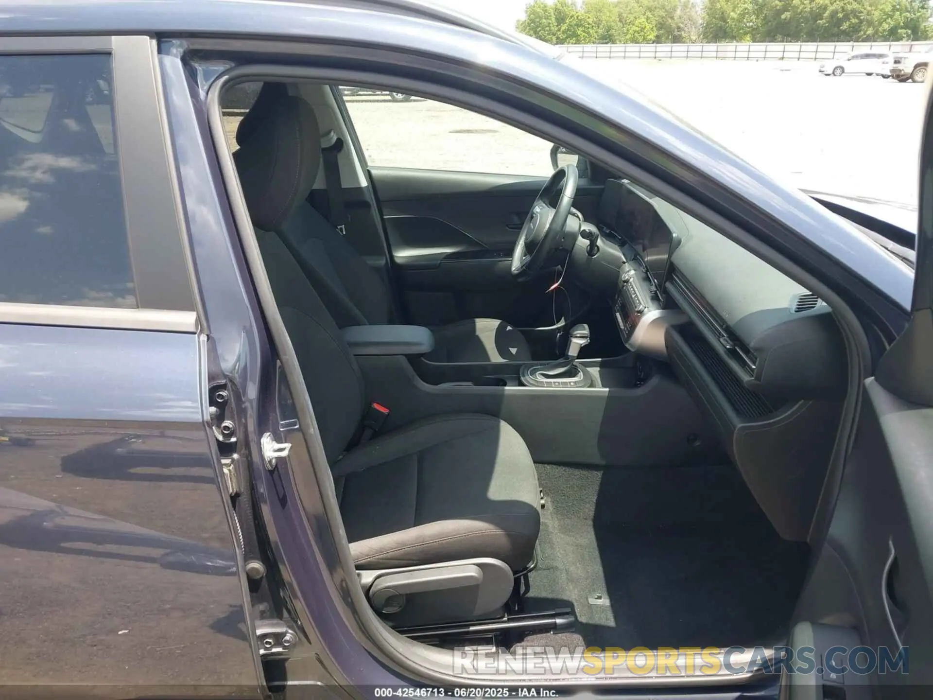 5 Photograph of a damaged car KM8HB3AB4RU084792 HYUNDAI KONA 2024