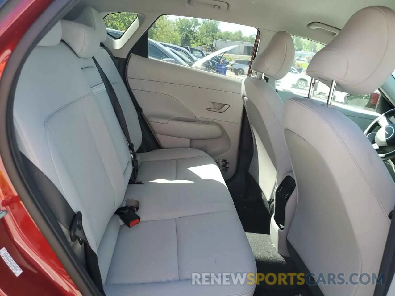 10 Photograph of a damaged car KM8HB3AB4RU109688 HYUNDAI KONA 2024