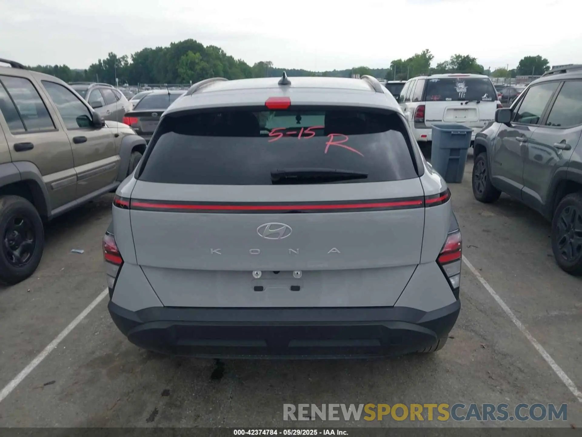16 Photograph of a damaged car KM8HB3AB5RU117959 HYUNDAI KONA 2024