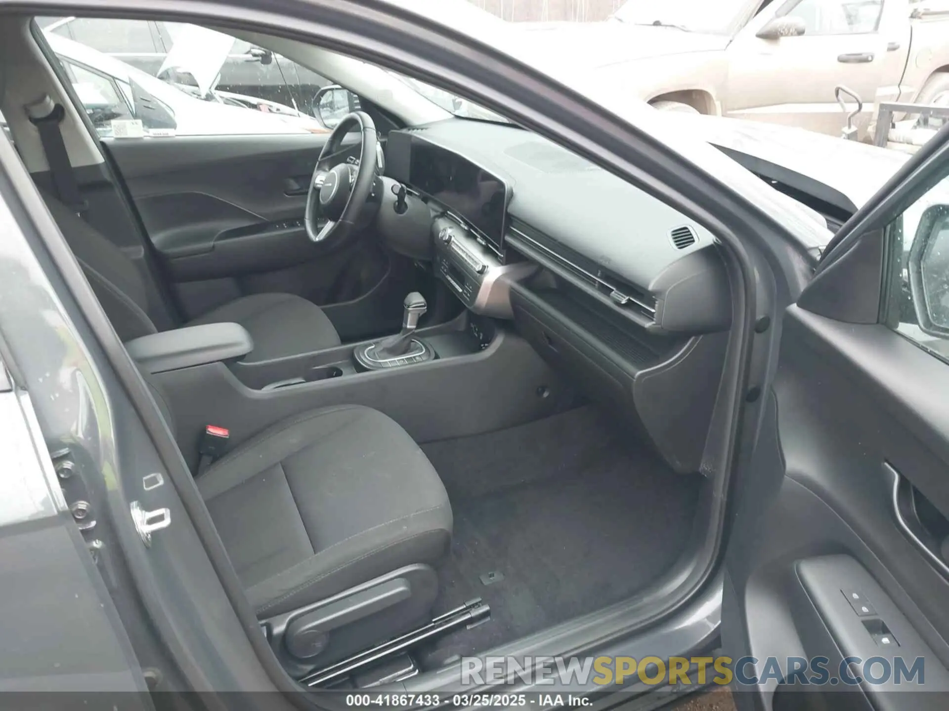 5 Photograph of a damaged car KM8HB3AB5RU135264 HYUNDAI KONA 2024
