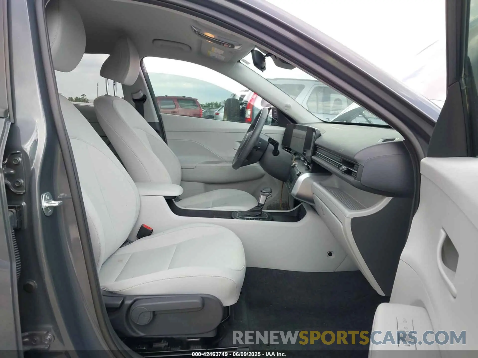 5 Photograph of a damaged car KM8HB3AB7RU054136 HYUNDAI KONA 2024