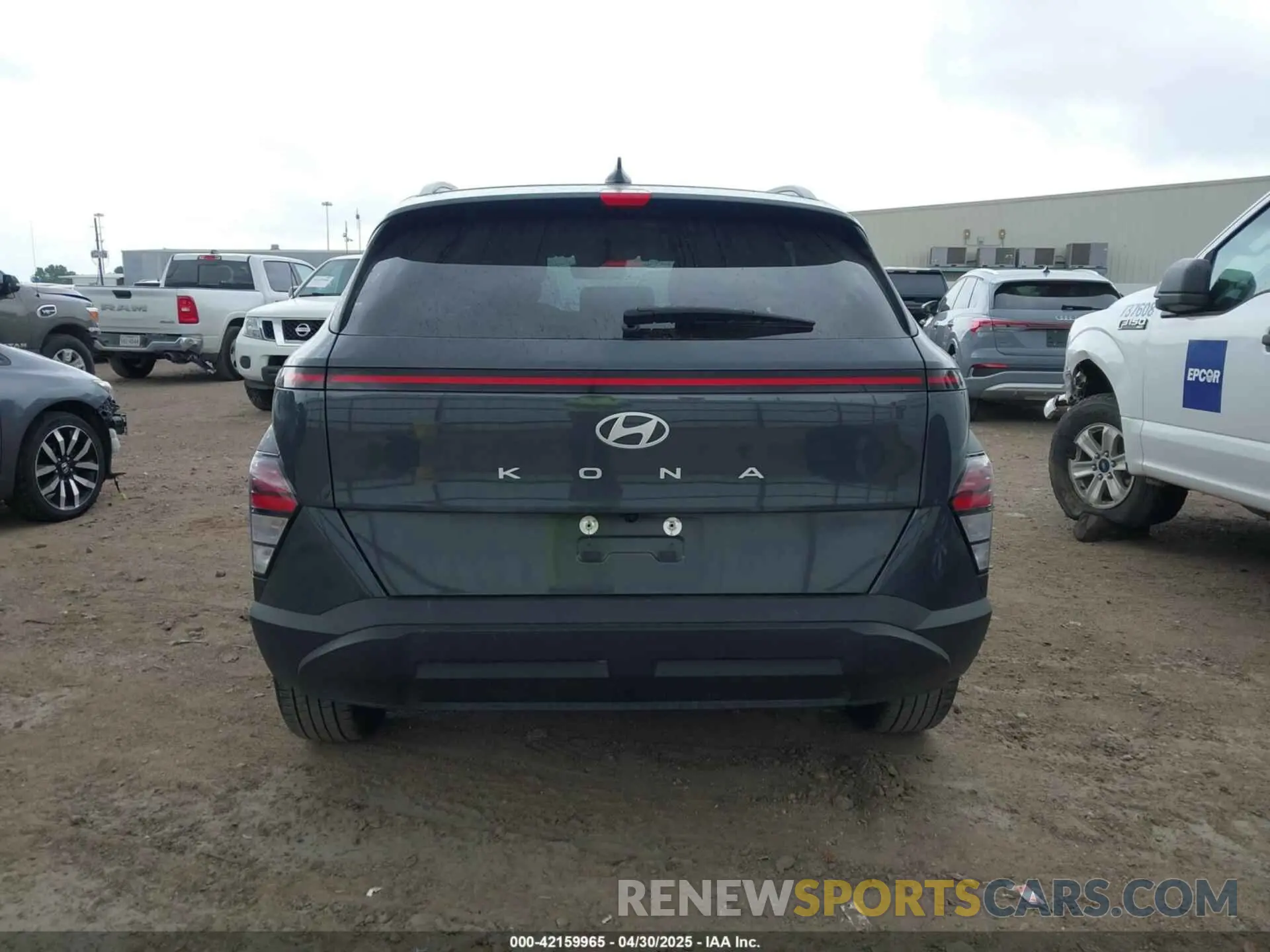 17 Photograph of a damaged car KM8HB3AB7RU123570 HYUNDAI KONA 2024