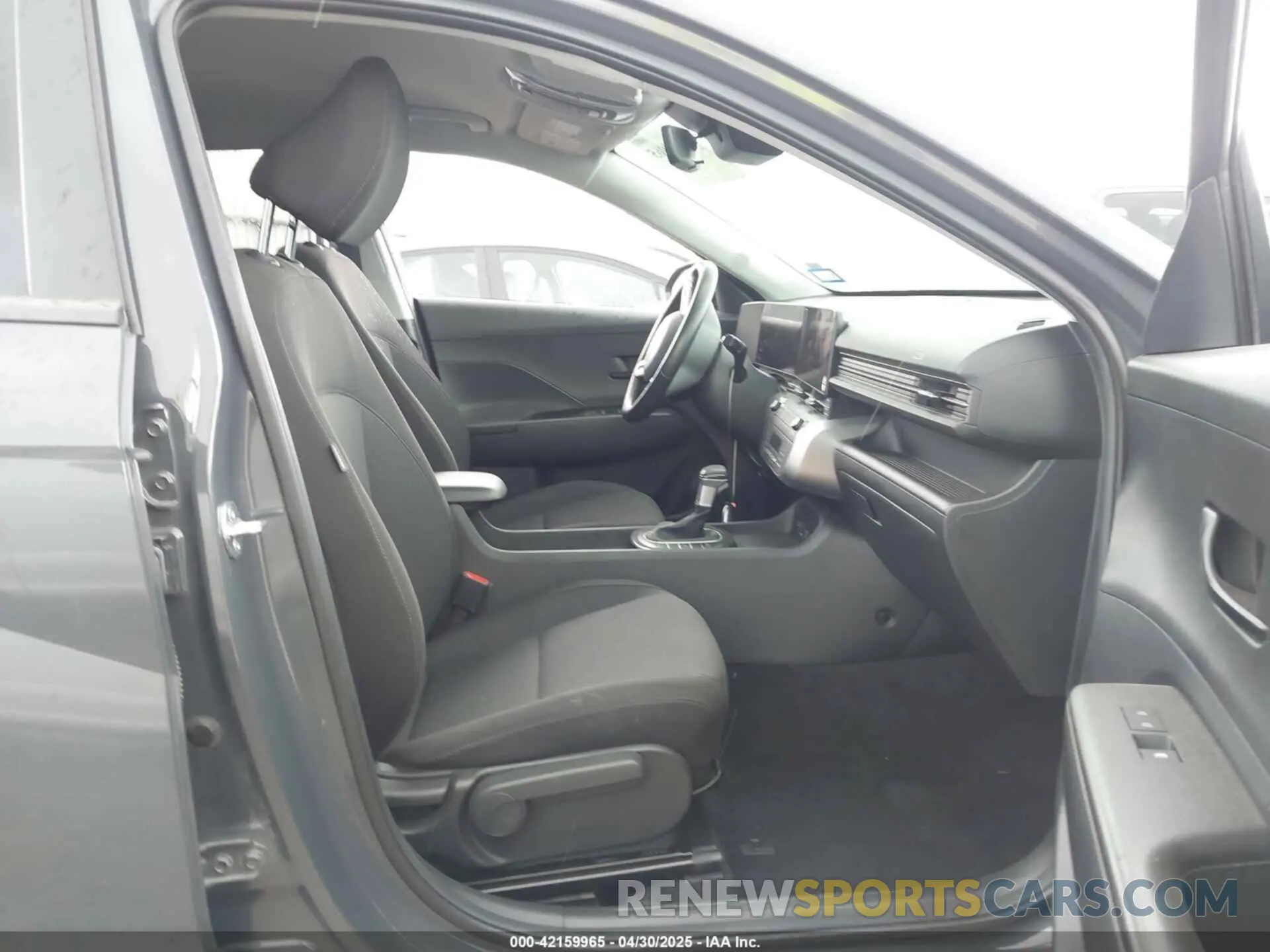 5 Photograph of a damaged car KM8HB3AB7RU123570 HYUNDAI KONA 2024