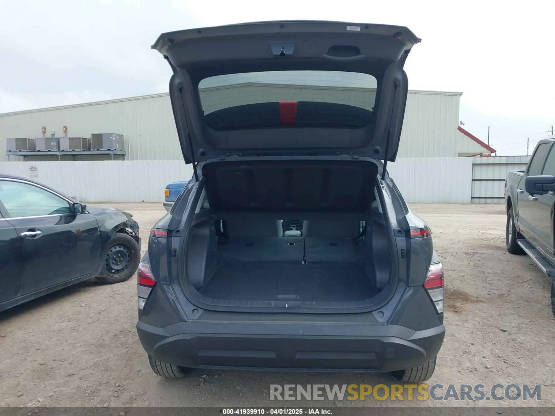17 Photograph of a damaged car KM8HB3AB7RU145407 HYUNDAI KONA 2024
