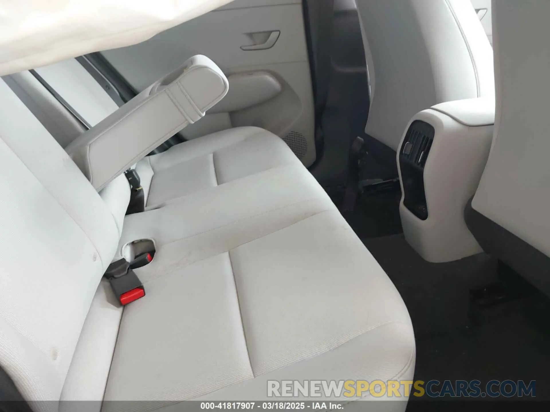 8 Photograph of a damaged car KM8HB3AB7RU178360 HYUNDAI KONA 2024